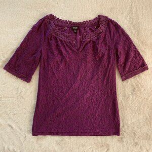 2/$16🌸 Purple Floral Lace Crochet Tunic Top Women’s Size Small
